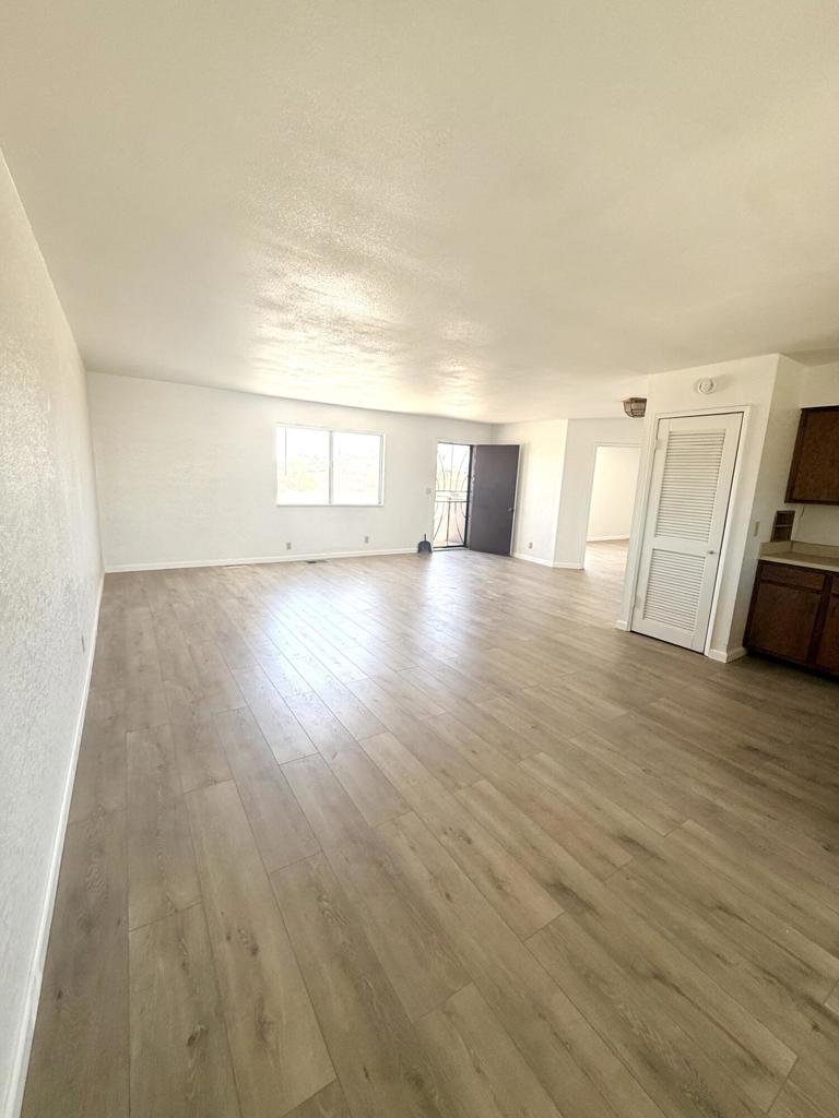1506 Arctic Avenue Property Photo 3