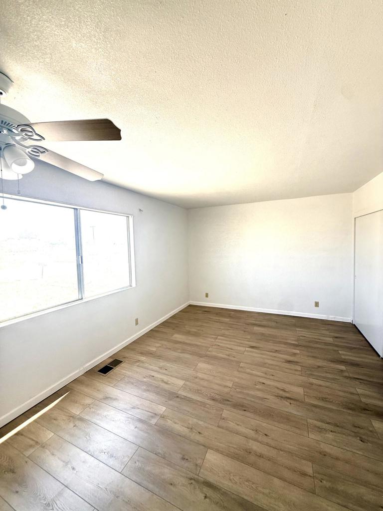 1506 Arctic Avenue Property Photo 9