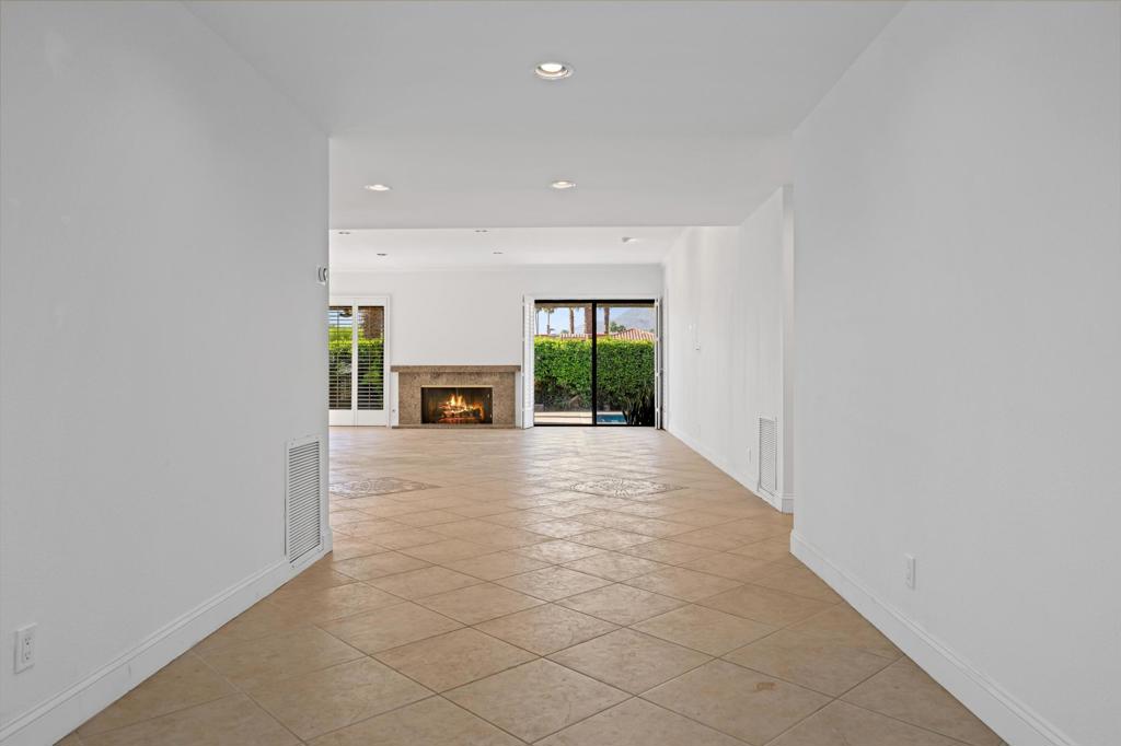 75 Colgate Drive Property Photo 4