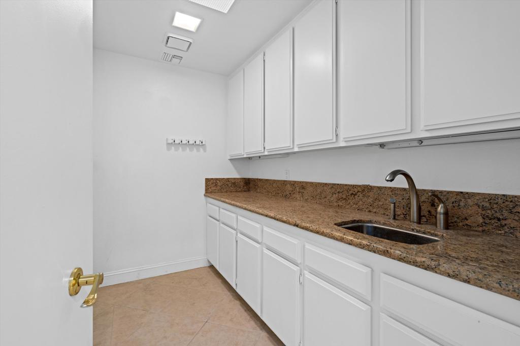 75 Colgate Drive Property Photo 28