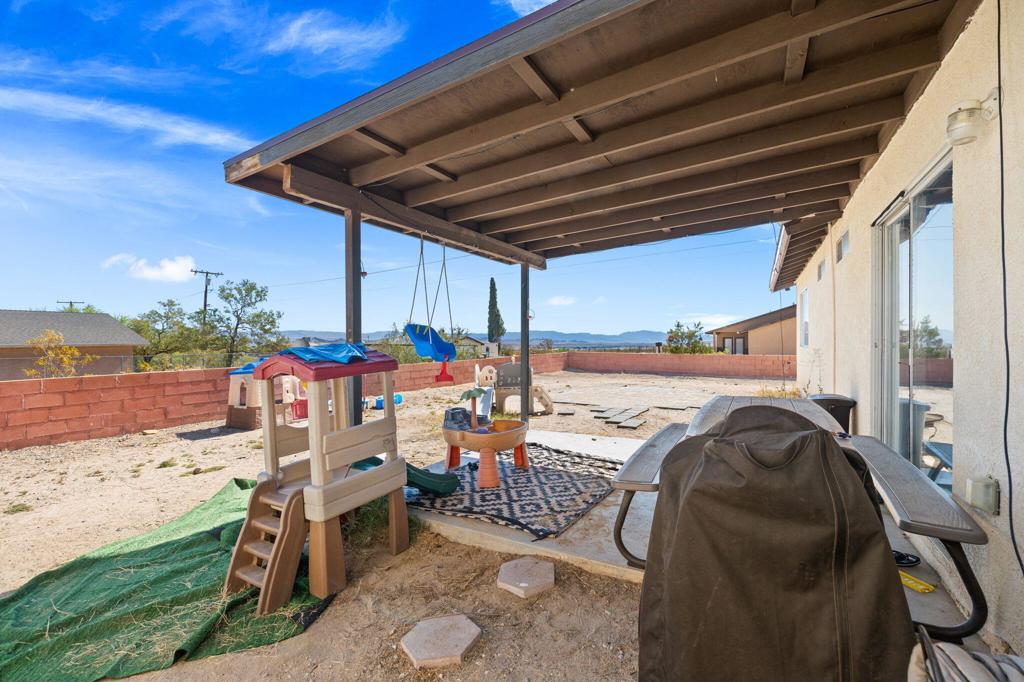 5509 Mariposa Avenue Property Photo 2