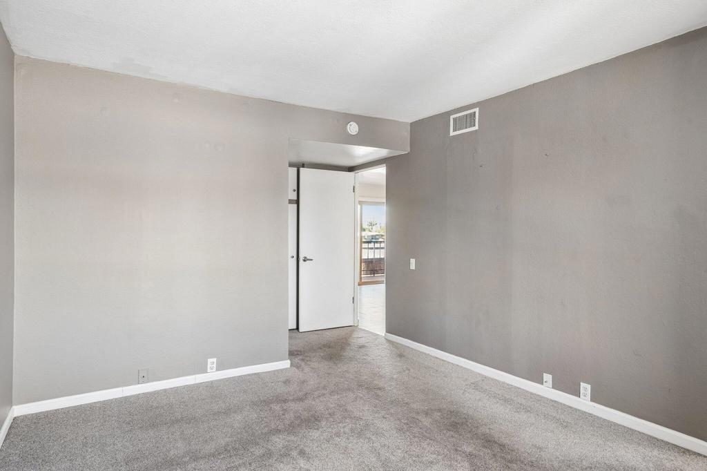 400 N Sunrise Way 228 Property Photo 25