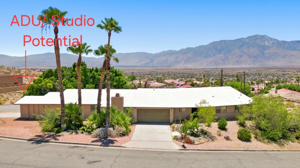 9032 Puesta Del Sol Property Photo 1