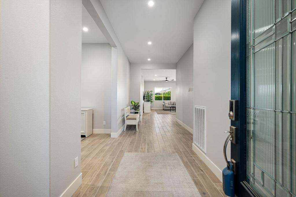 50590 Monterey Canyon Drive Property Photo 4