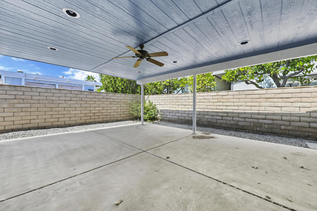 74647 Azurite Circle E Property Photo 26