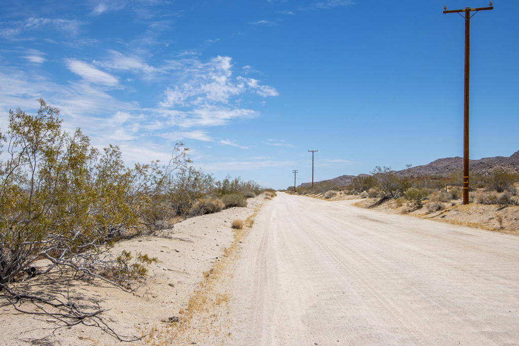 108 Twentynine Palms Highway Property Photo 6