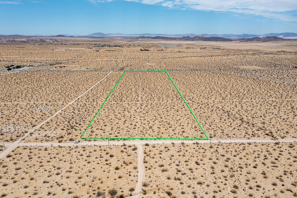 108 Twentynine Palms Highway Property Photo 13