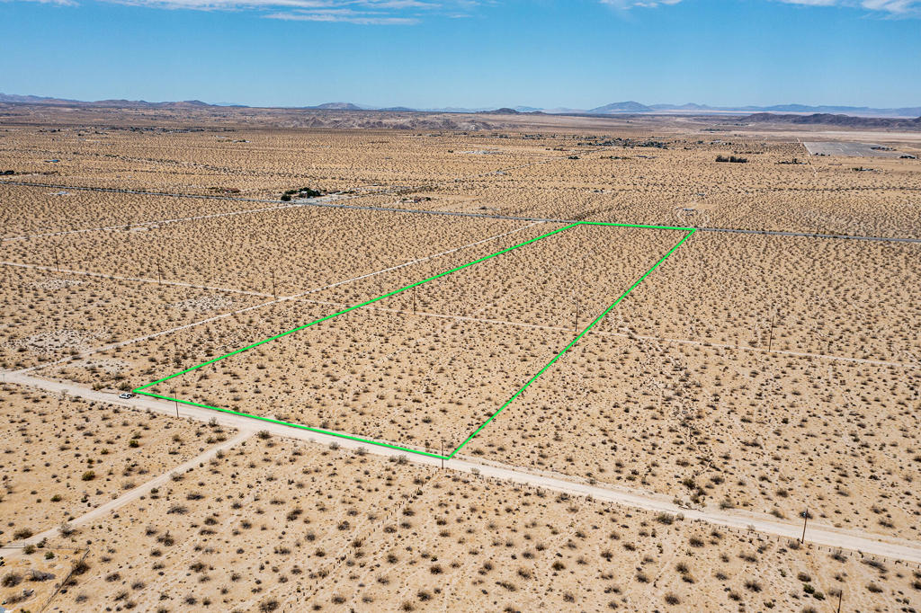 108 Twentynine Palms Highway Property Photo 16