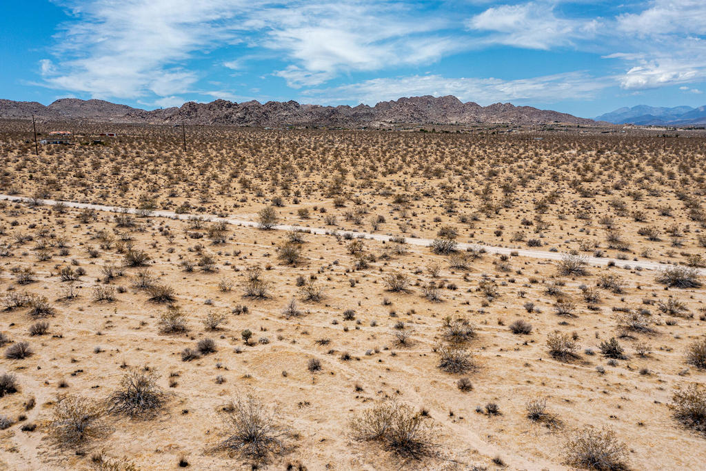 108 Twentynine Palms Highway Property Photo 29