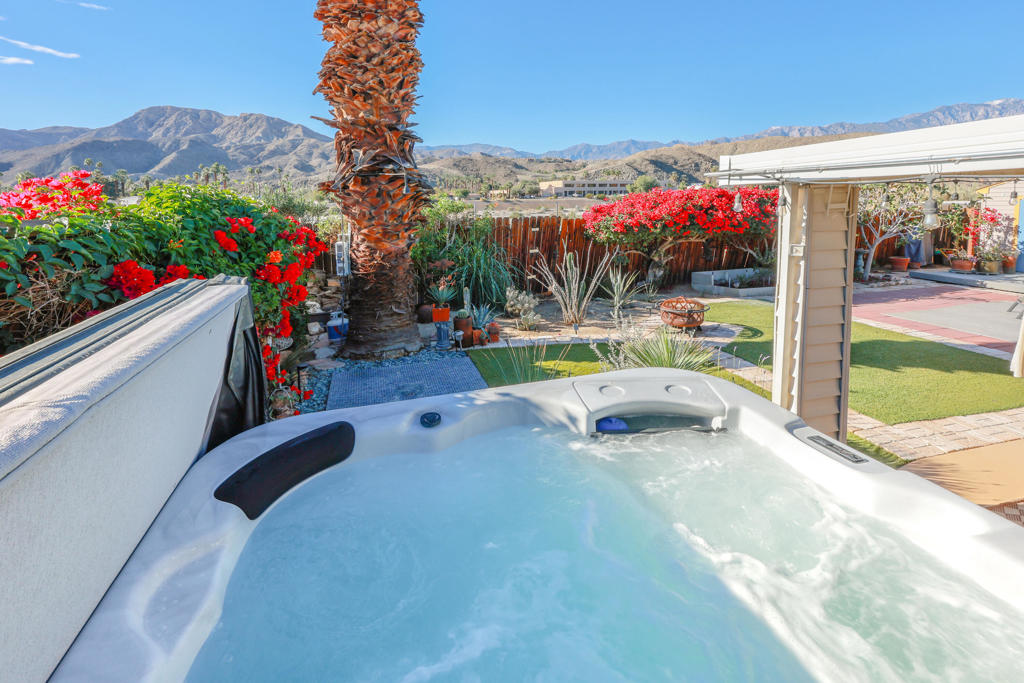 310 Via Don Benito Property Photo 4
