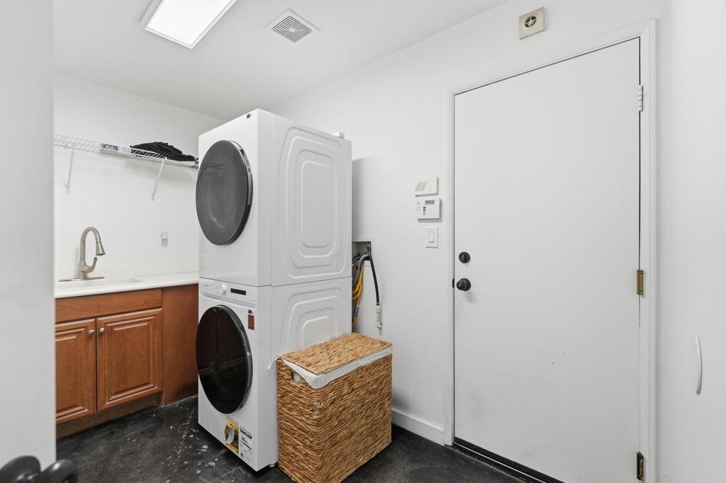 80051 Durwent Drive Property Photo 40