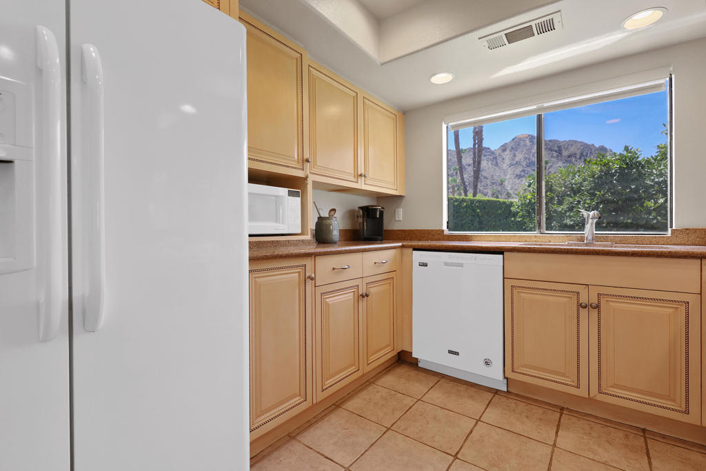 46516 Arapahoe Drive Property Photo 16