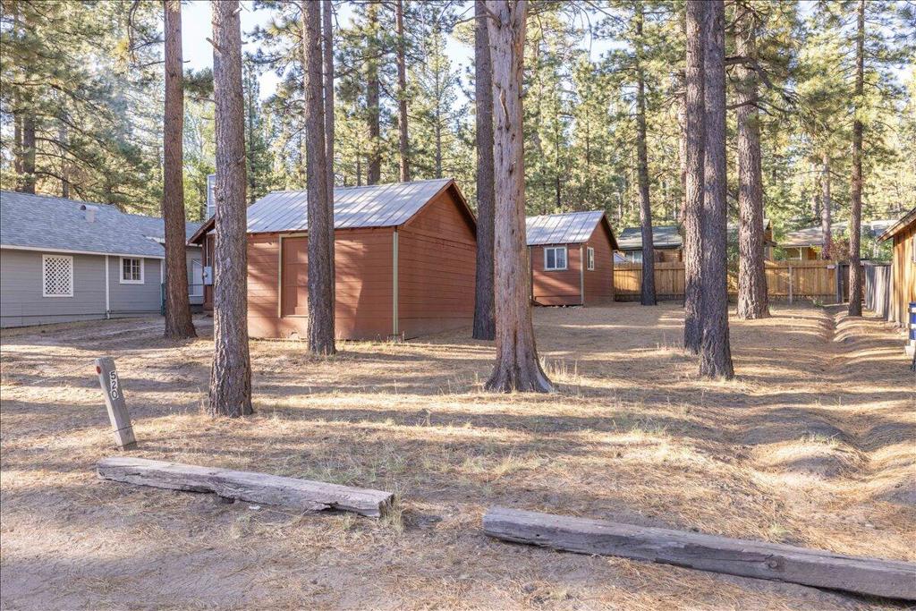 520 W Aeroplane Boulevard Property Photo 3