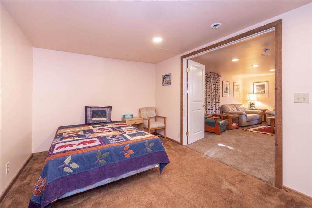 520 W Aeroplane Boulevard Property Photo 22