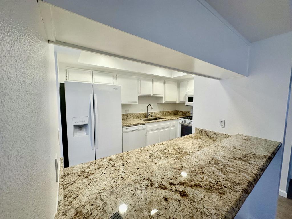1150 E Palm Canyon Drive 60 Property Photo 5