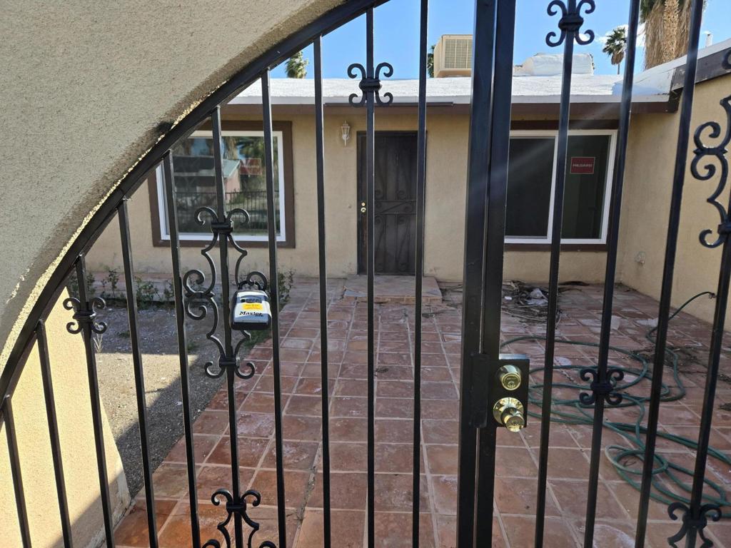 44121 Shadow Way Property Photo 1