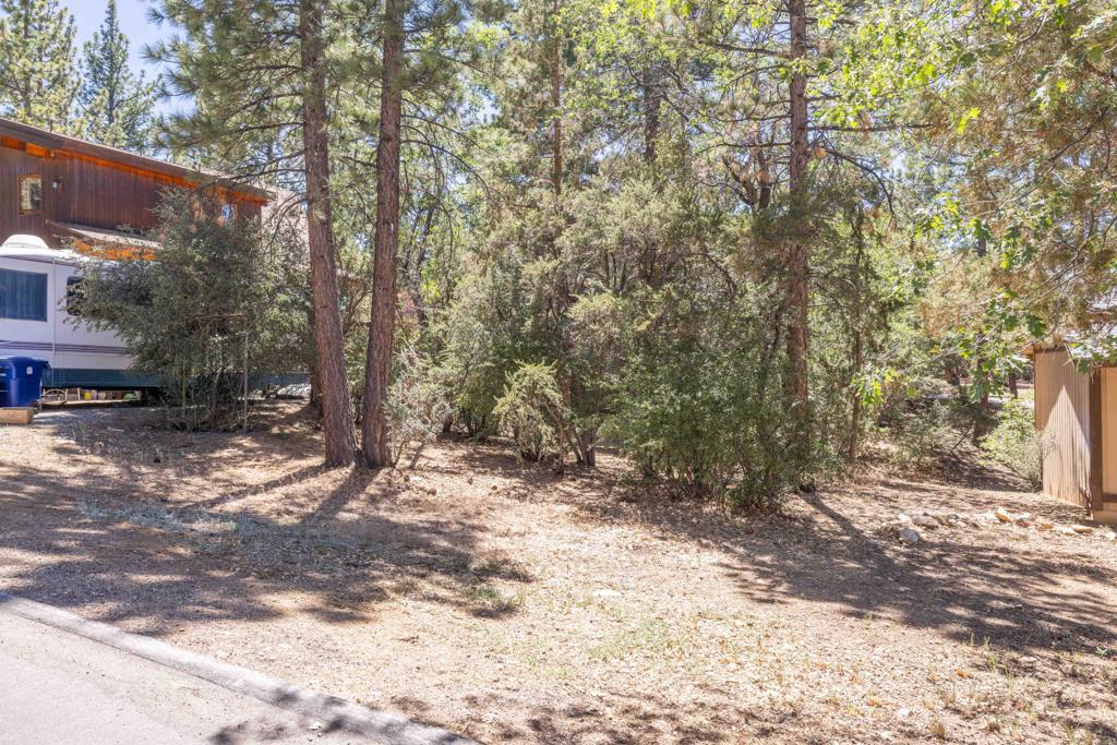 810 Vista Avenue Property Photo 8