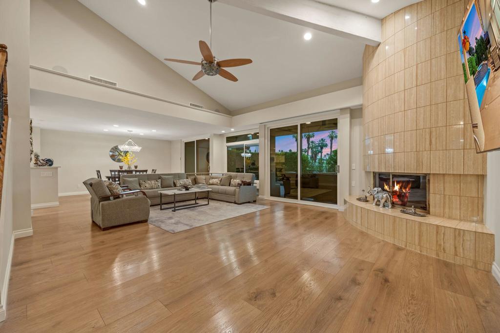 18 N Kavenish Drive Property Photo 1