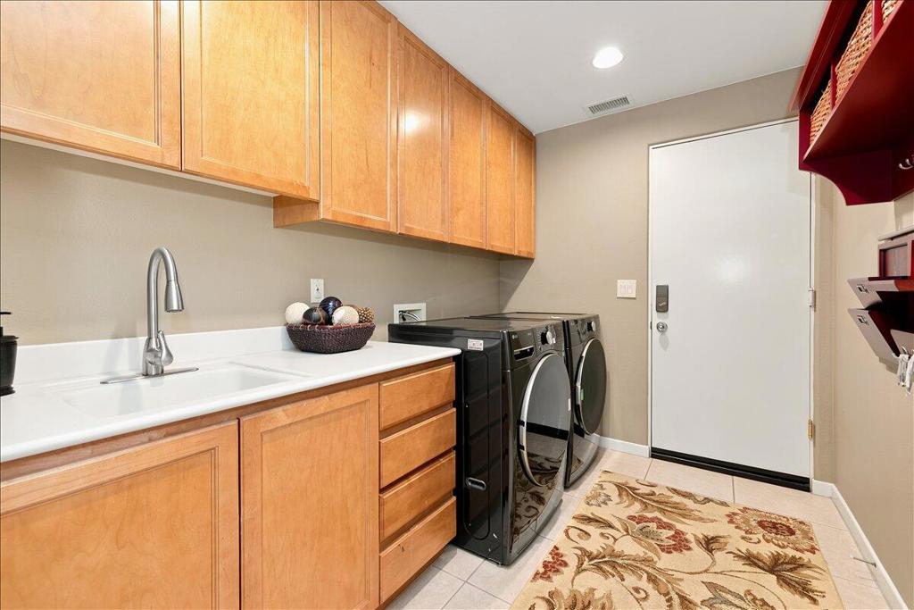 370 Gold Canyon Drive Property Photo 48