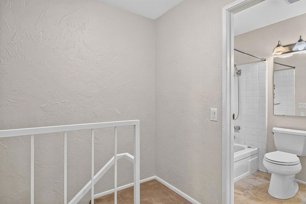 72603 Edgehill Drive 2 Property Photo 8