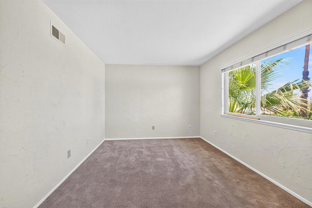 72603 Edgehill Drive 2 Property Photo 21