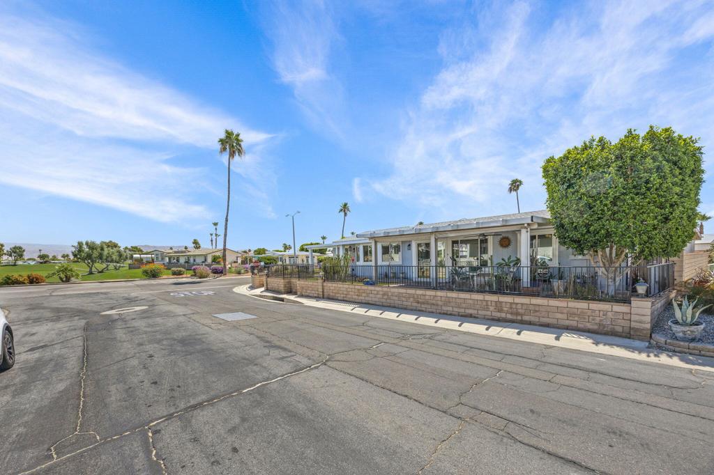 39731 Palm Greens Parkway Property Photo 30