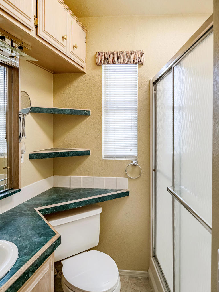 70200 Dillon Road 213 Property Photo 12