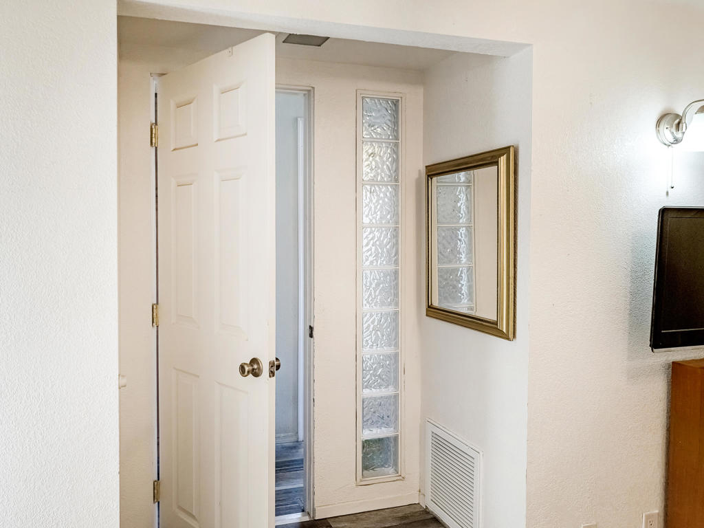 70200 Dillon Road 213 Property Photo 16