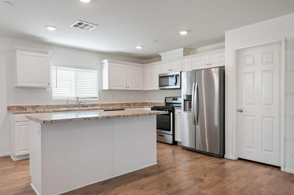 67390 Rio Naches Road Property Photo 11