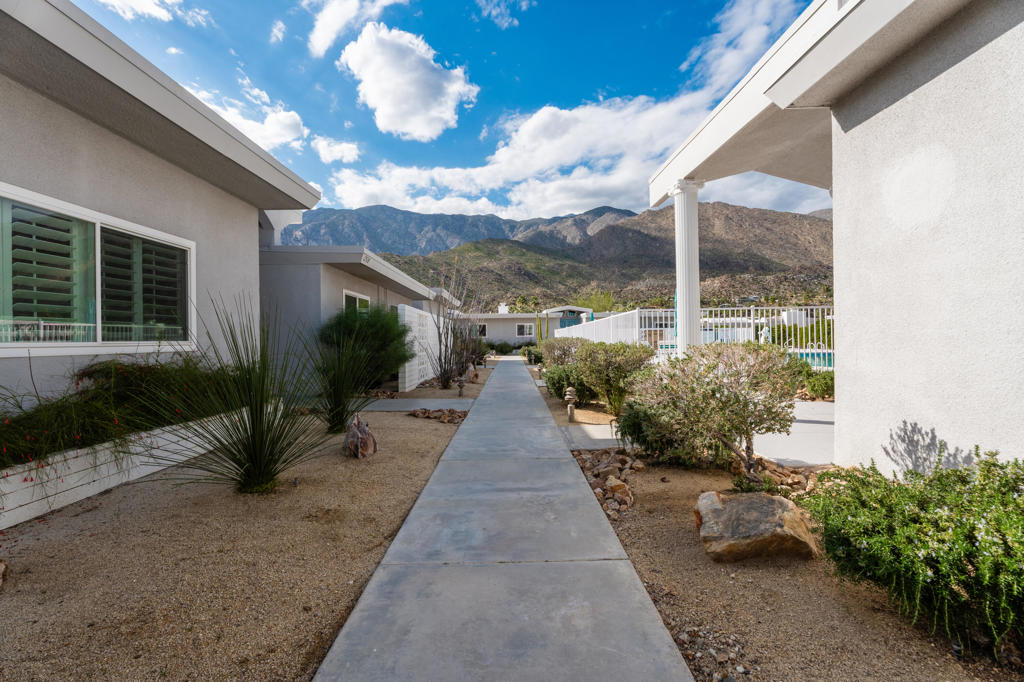 2518 S Sierra Madre Property Photo 7