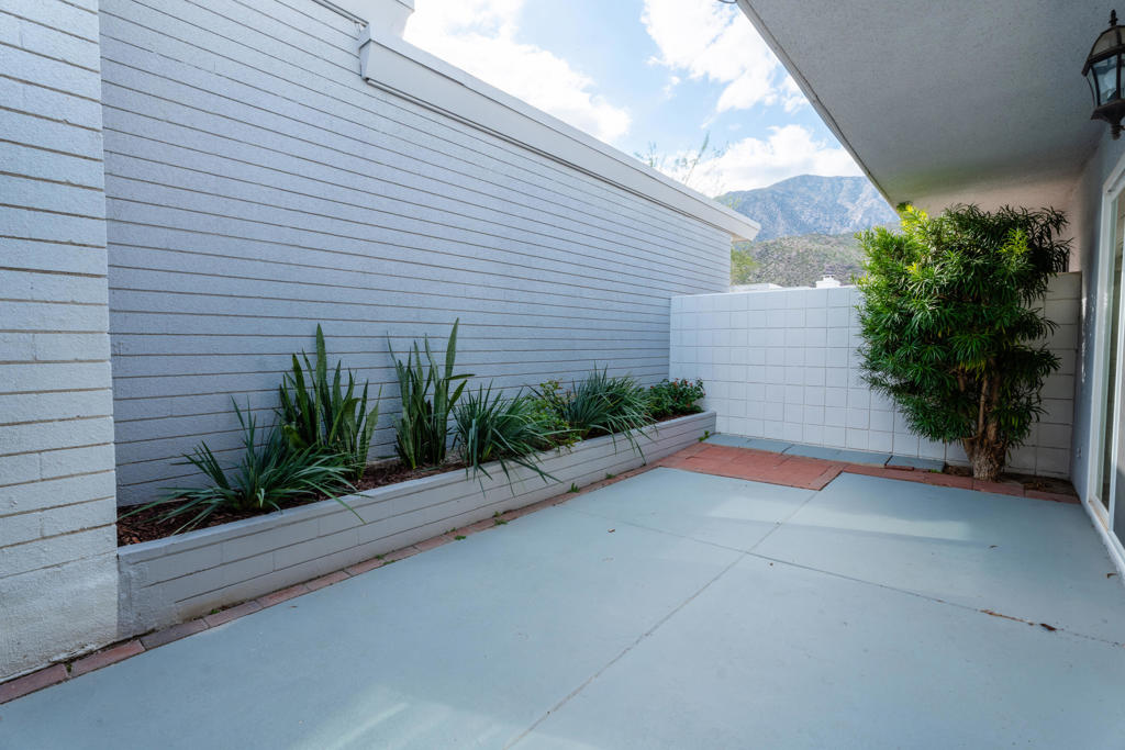 2518 S Sierra Madre Property Photo 28