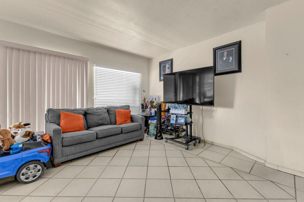 32957 Pueblo Trail Property Photo 43