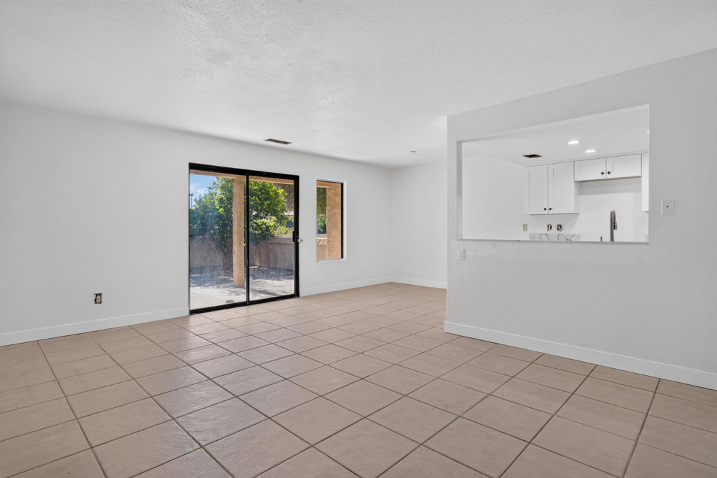 32450 Desert Vista Road Property Photo 5