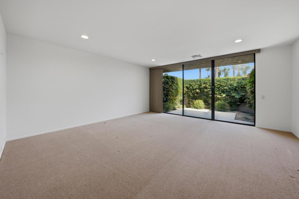 28 Princeton Drive Property Photo 21