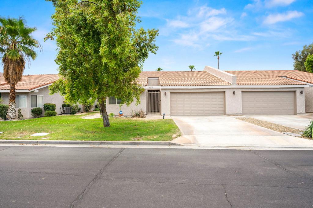 79271 Horizon Palms Circle Property Photo 1