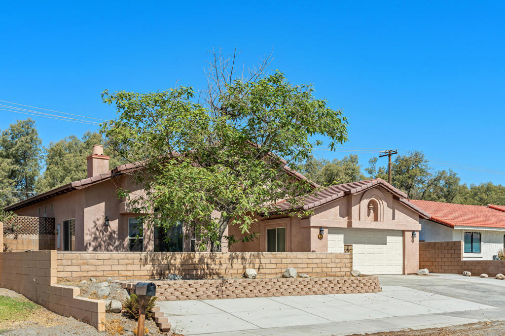 27325 Ventura Drive Property Photo 1