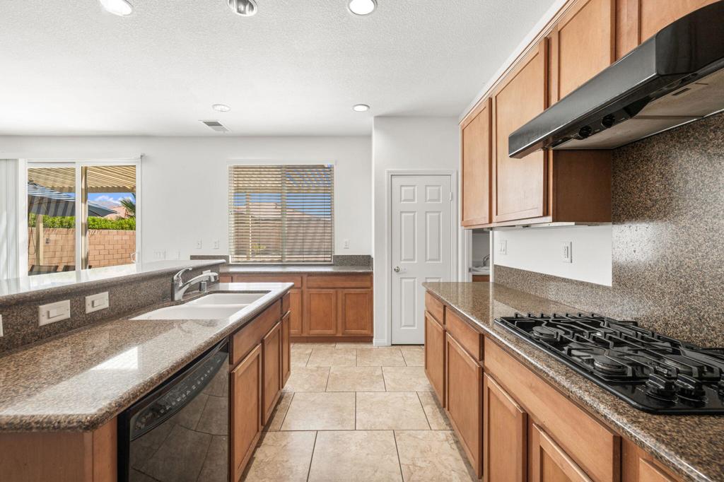 40376 Padova Drive Property Photo 12