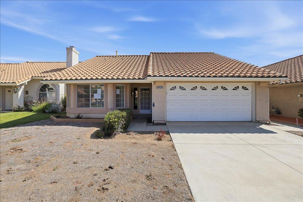 5345 W Plain Field Drive Property Photo 2