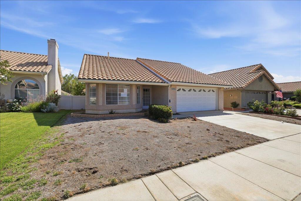 5345 W Plain Field Drive Property Photo 3