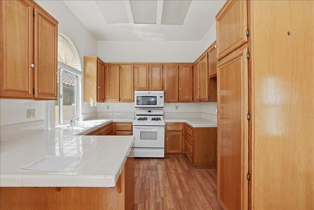 5345 W Plain Field Drive Property Photo 15