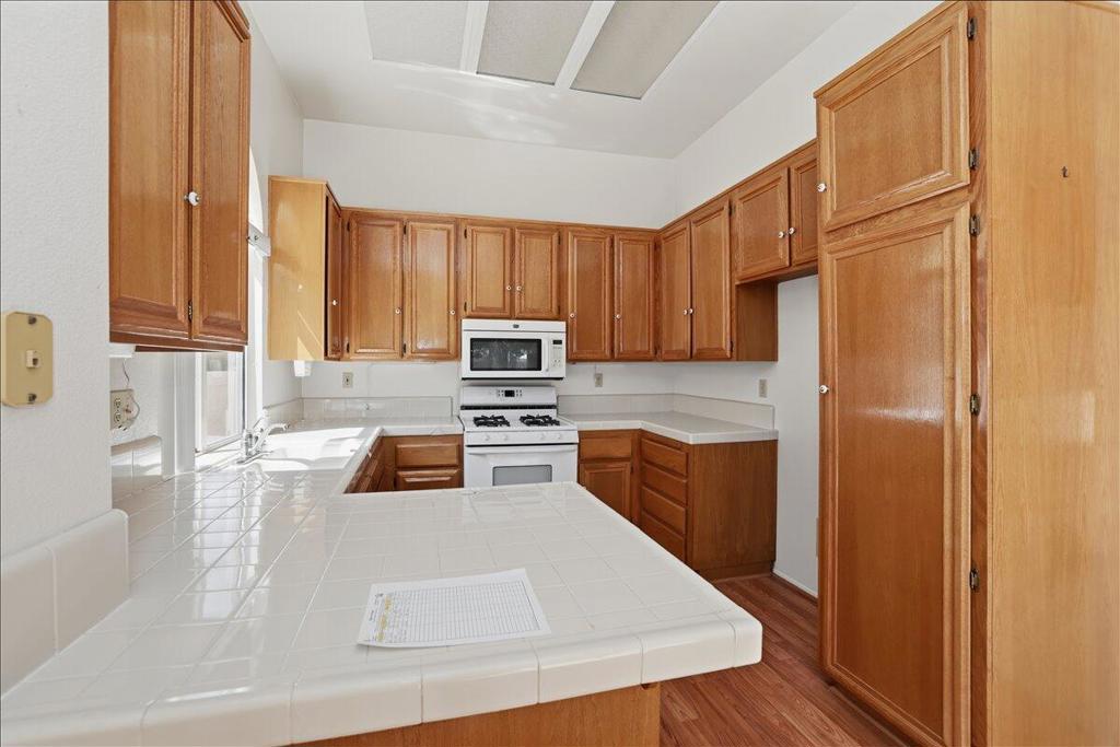 5345 W Plain Field Drive Property Photo 17