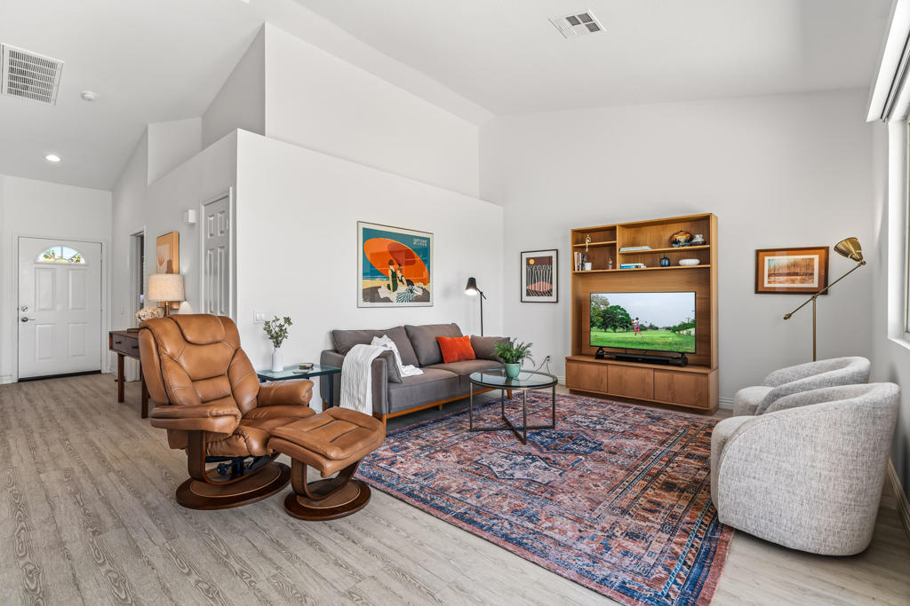 76900 Ascalon Avenue Property Photo 6