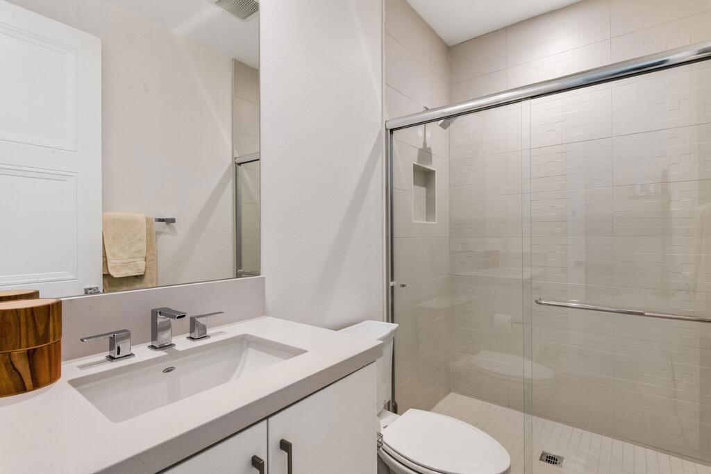 423 Fountain Drive Property Photo 30