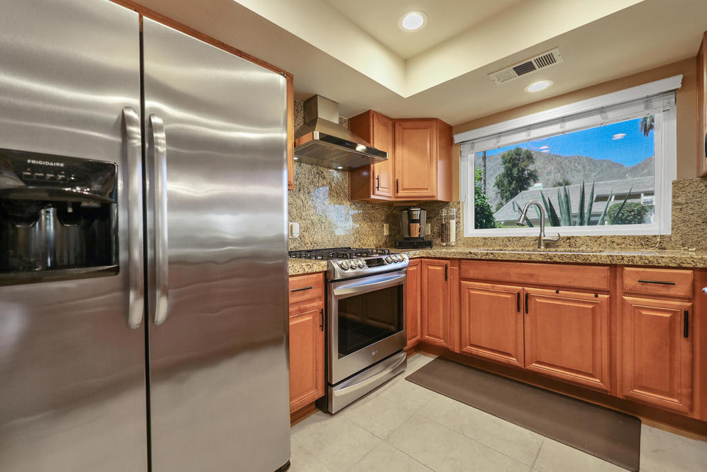 46510 Arapahoe Drive Property Photo 13