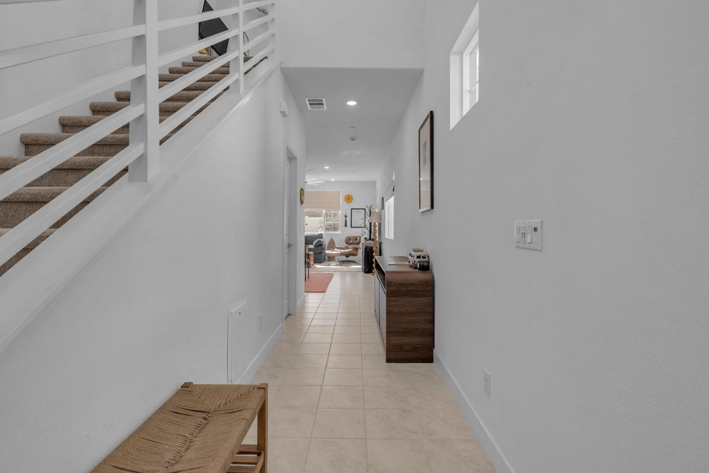 76303 Cambridge Drive Property Photo 6