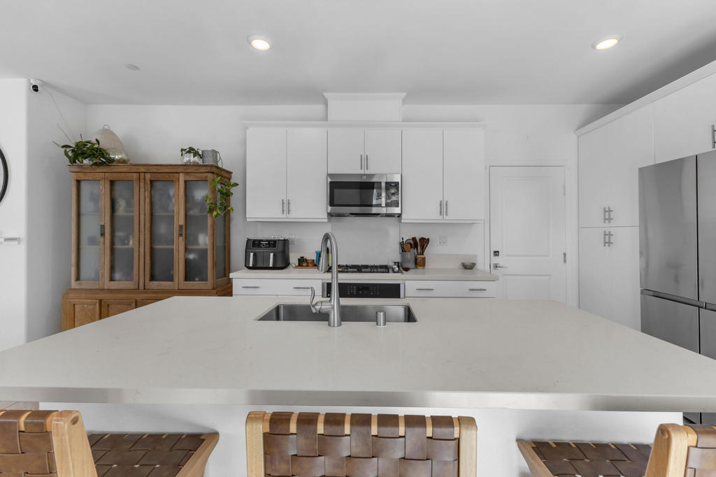 76303 Cambridge Drive Property Photo 10