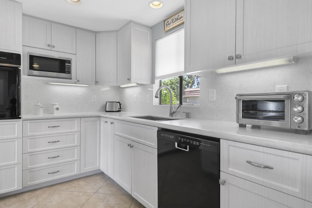 77218 Olympic Way Property Photo 11