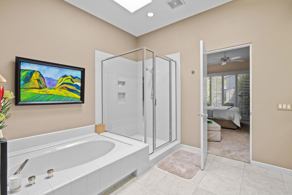 461 Desert Holly Drive Property Photo 13