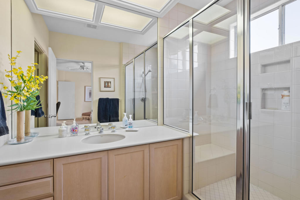 461 Desert Holly Drive Property Photo 19