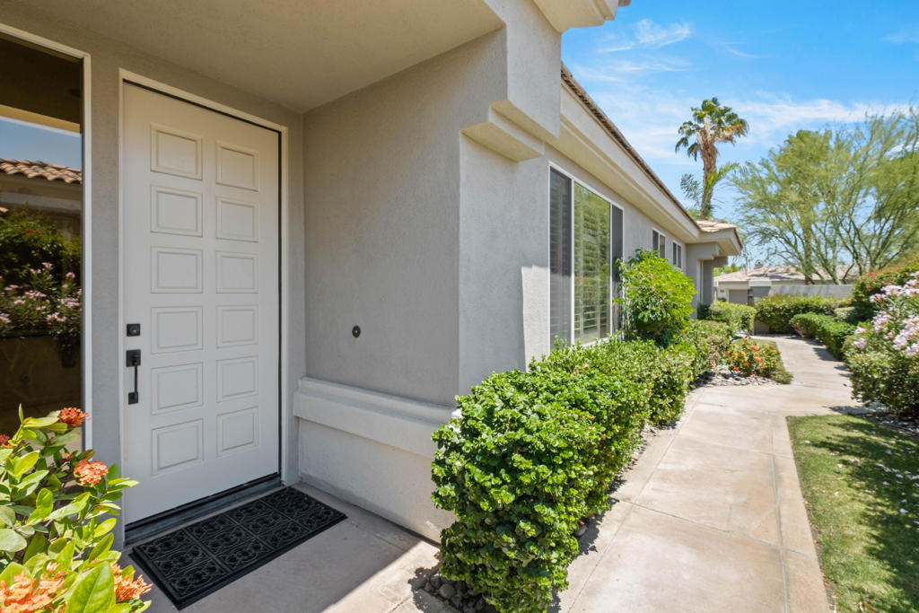 461 Desert Holly Drive Property Photo 26